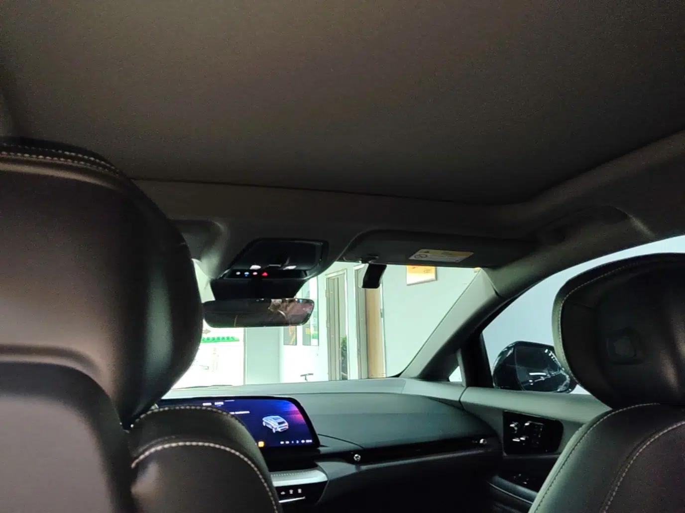Cadillac OPTIQ 2024 Standard Range Version — миниатюра 21