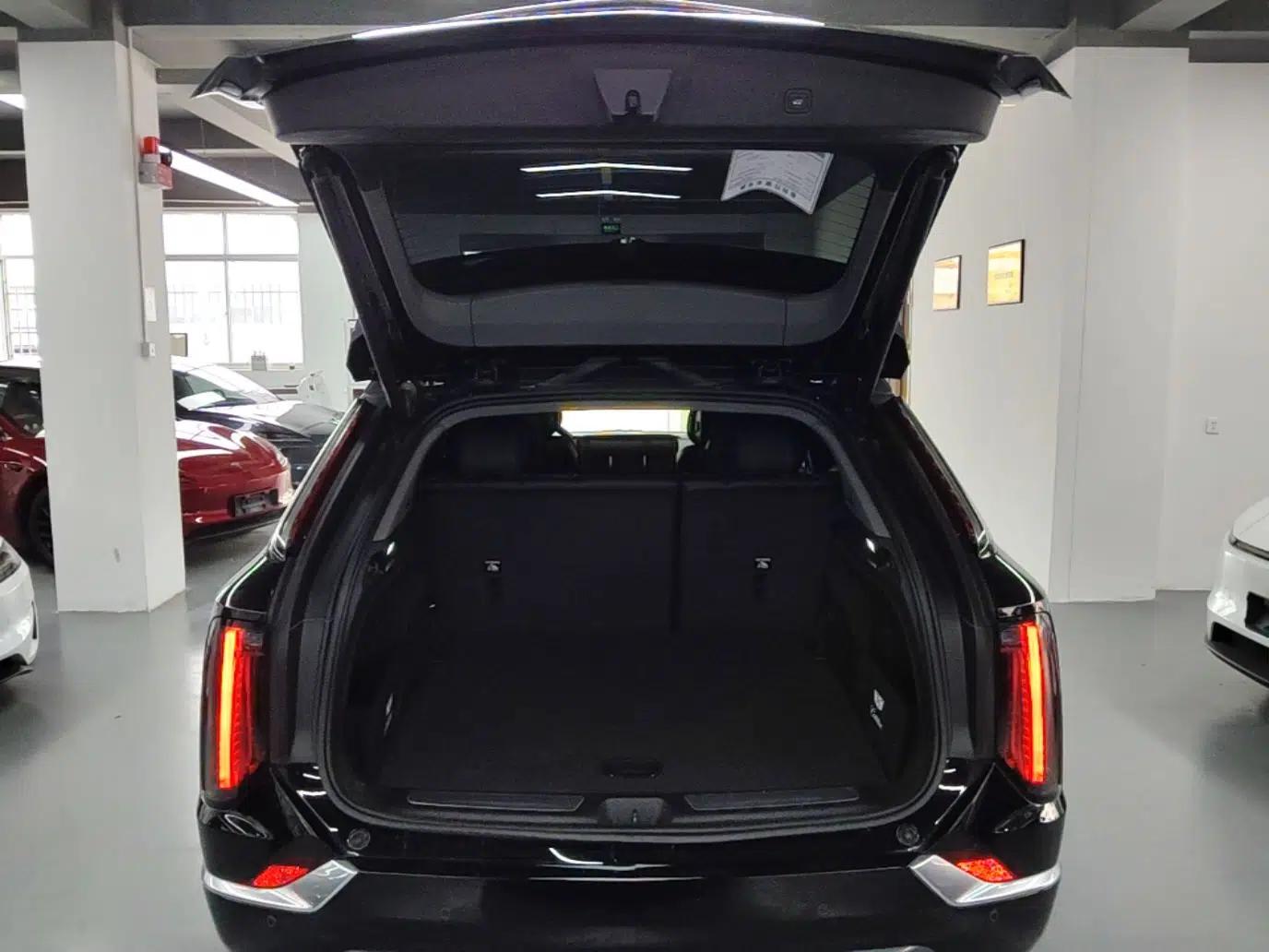 Cadillac OPTIQ 2024 Standard Range Version — миниатюра 22