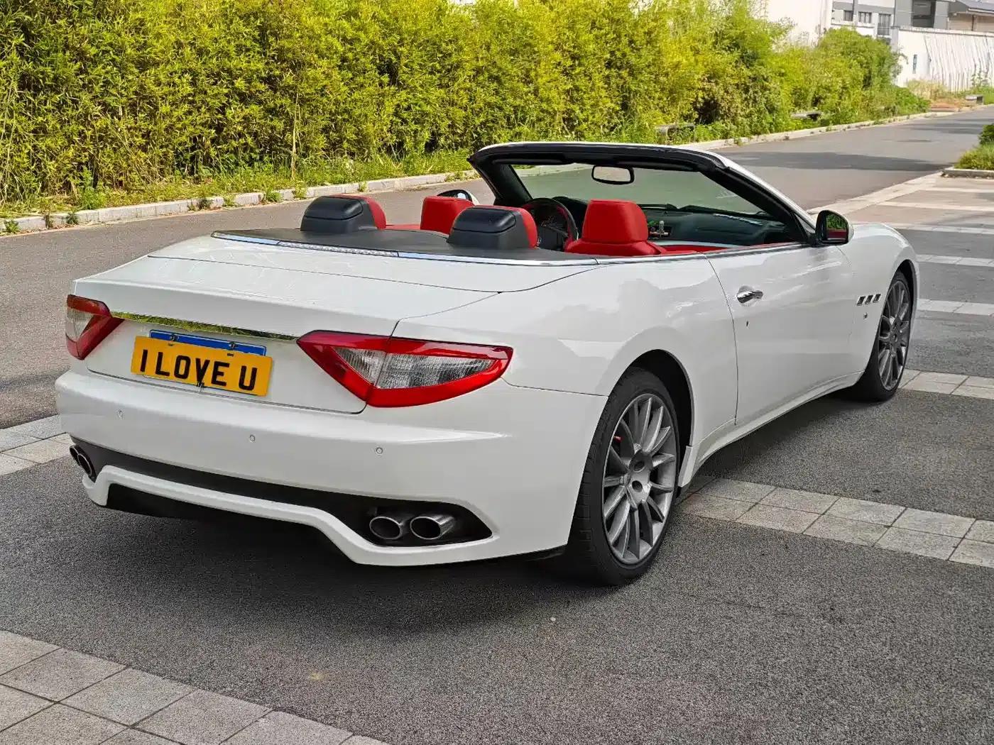 2012 GranCabrio 4.7L Sport — миниатюра 14