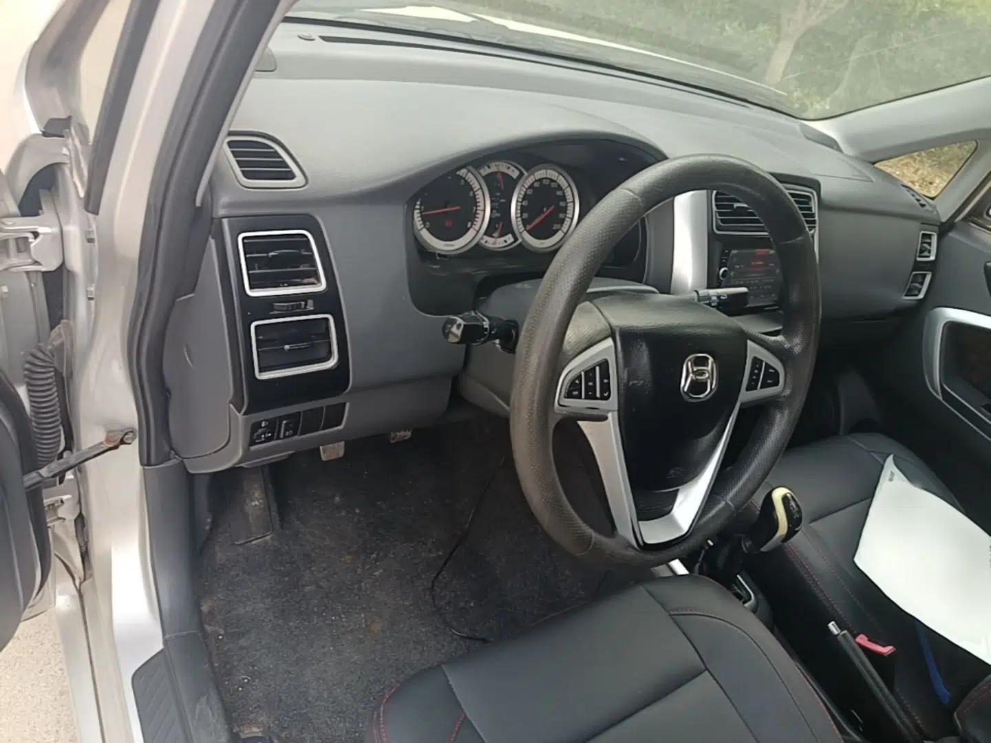 Suzuki Liana A6 2014 Hatchback 1.4L Manual Ideal Model — миниатюра 12