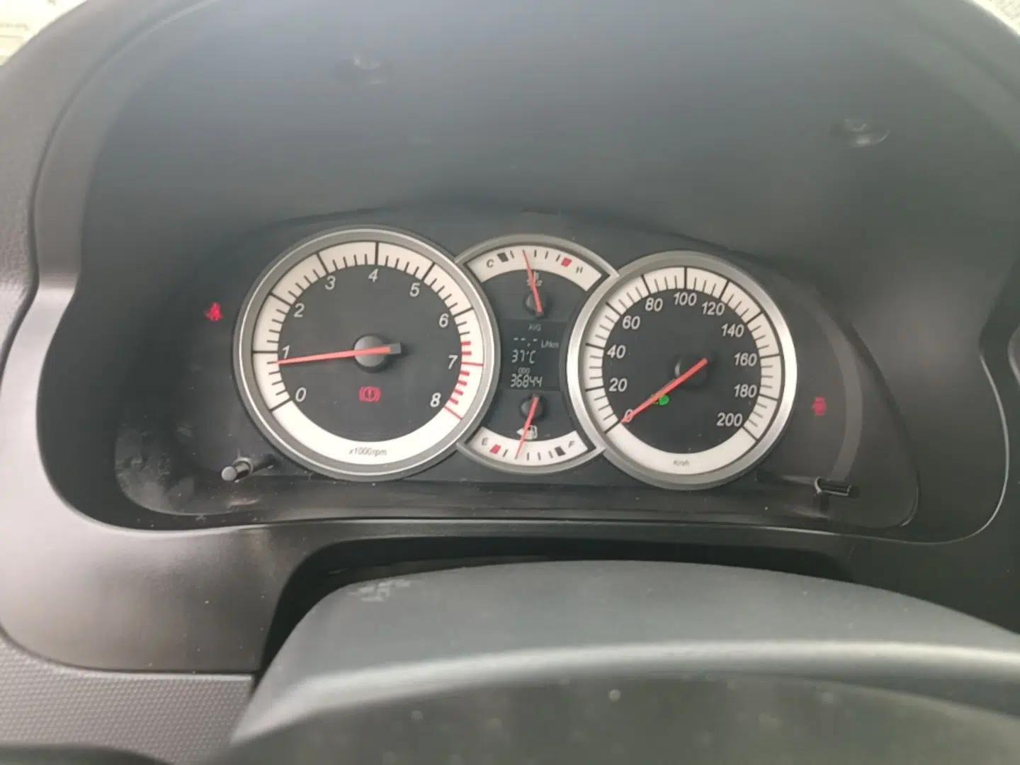 Suzuki Liana A6 2014 Hatchback 1.4L Manual Ideal Model — миниатюра 14
