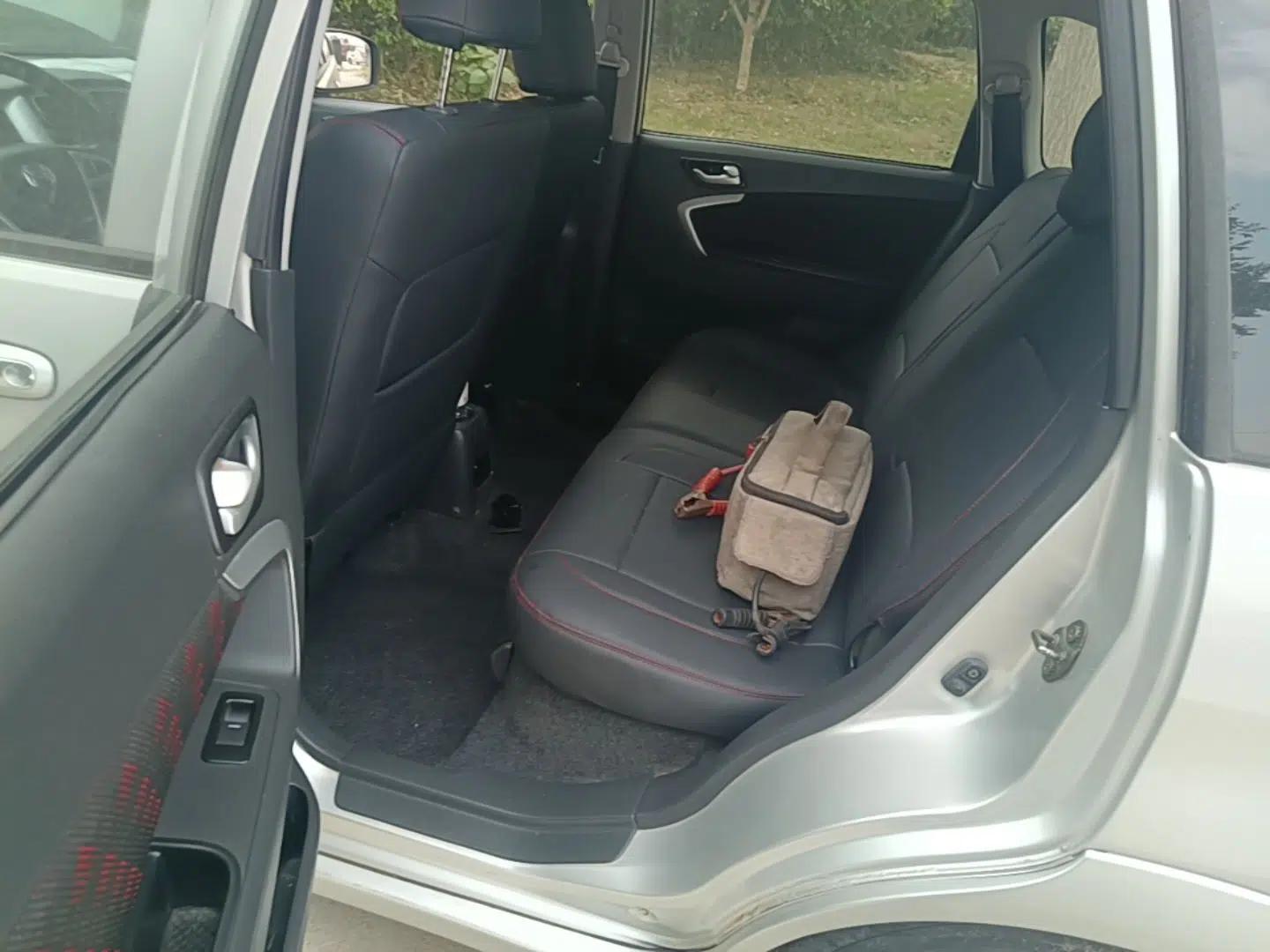 Suzuki Liana A6 2014 Hatchback 1.4L Manual Ideal Model — миниатюра 20