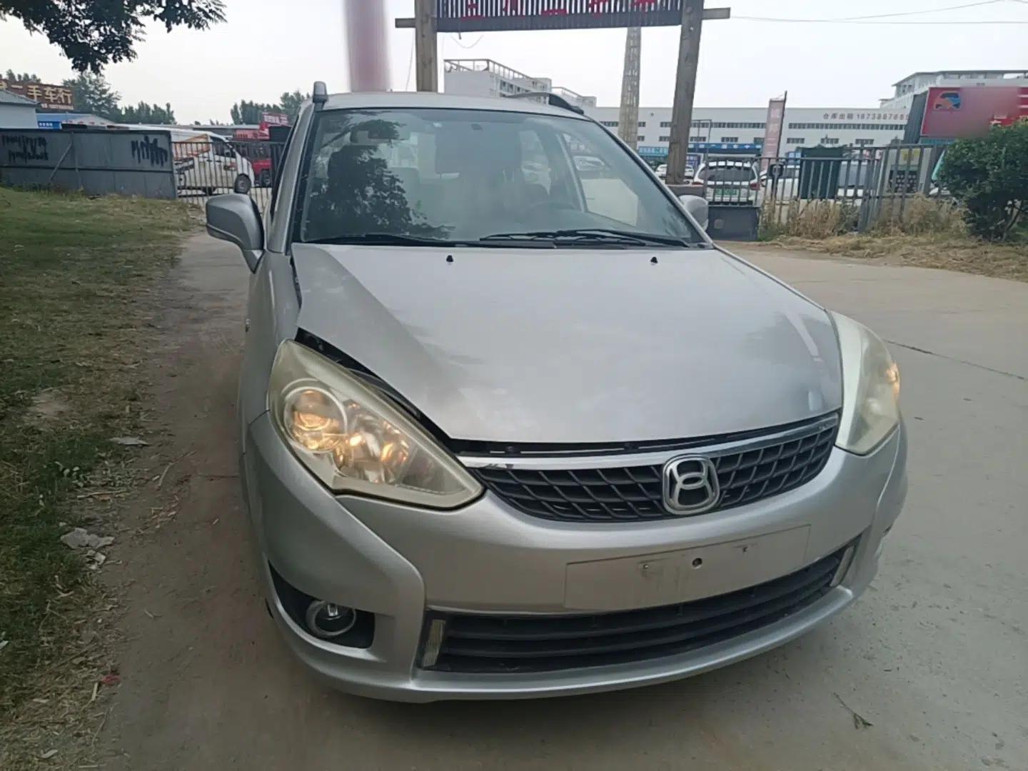 Suzuki Liana A6 2014 Hatchback 1.4L Manual Ideal Model — миниатюра 3