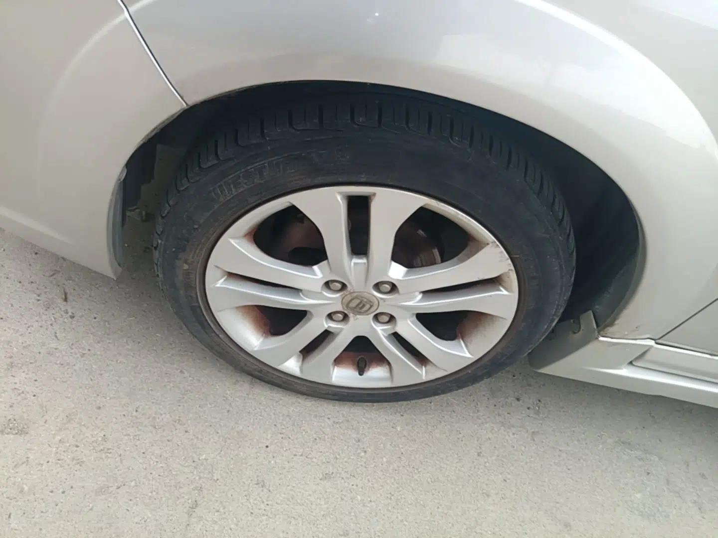 Suzuki Liana A6 2014 Hatchback 1.4L Manual Ideal Model — миниатюра 10