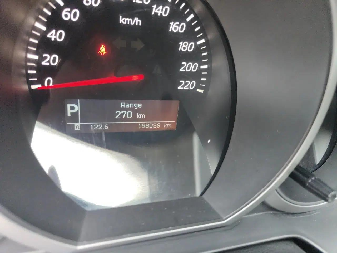 Suzuki Grand Vitara 2012 2.4L AT Luxury Navigation 5-Door Version — миниатюра 12