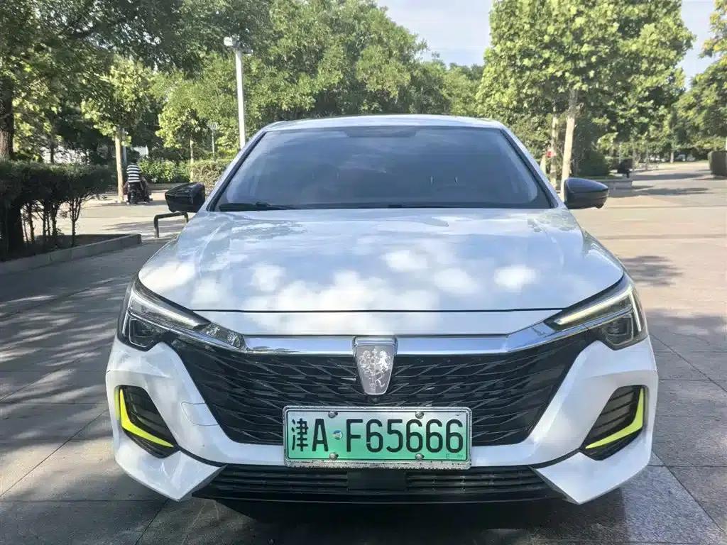 Roewe i6 MAX New Energy 2020 1.5T PHEV Cool Edition — миниатюра 2