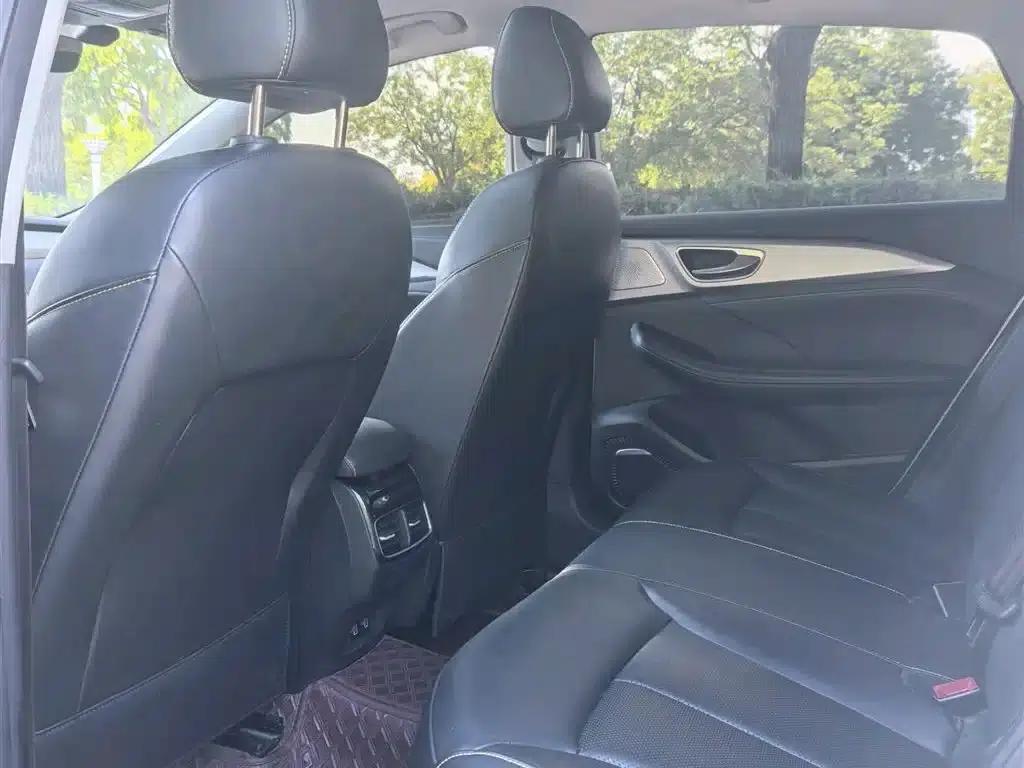 Roewe i6 MAX New Energy 2020 1.5T PHEV Cool Edition — миниатюра 8