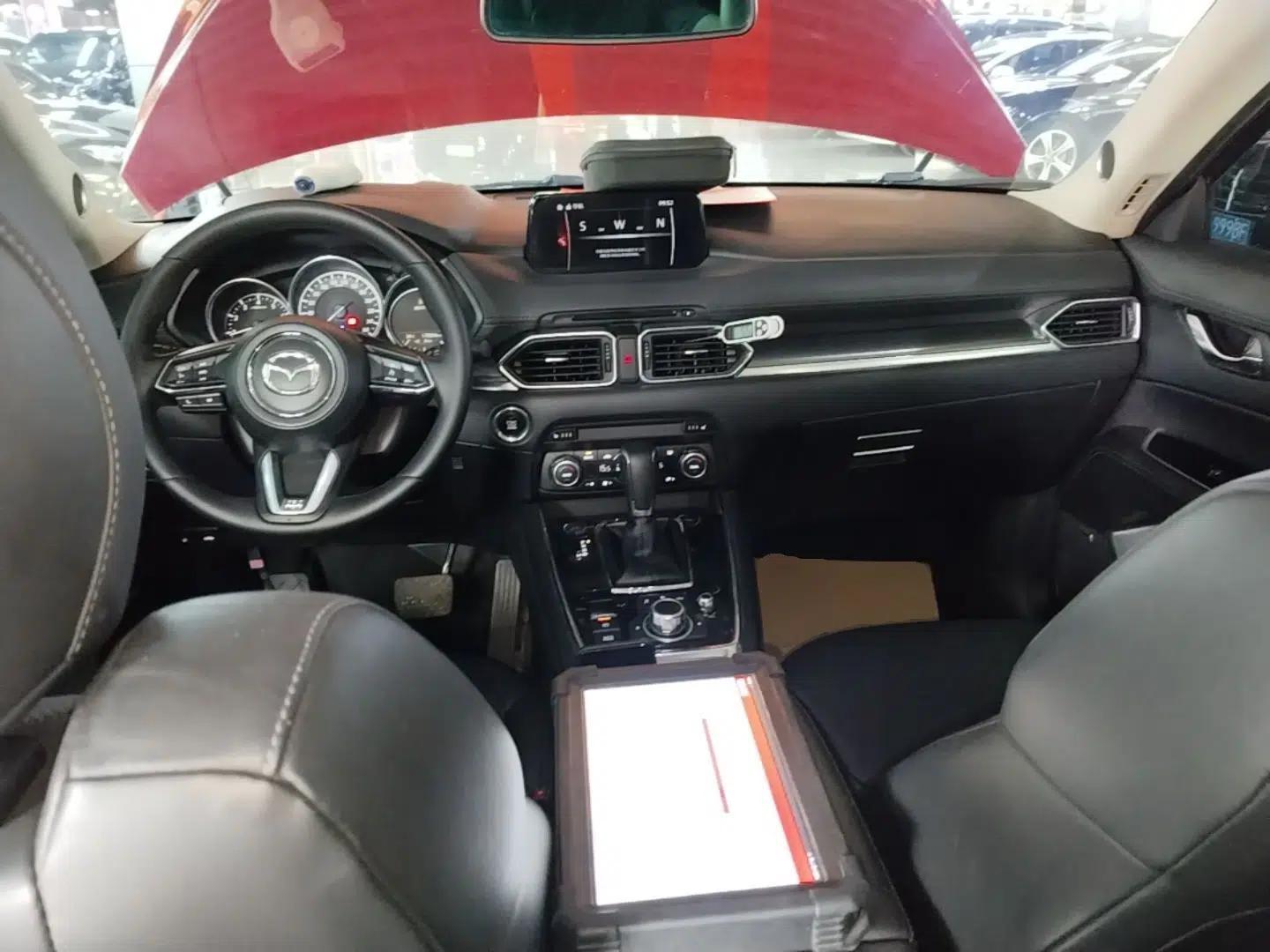 Mazda CX-8 2019 2.5L Four-Wheel Drive Deluxe Edition — миниатюра 21