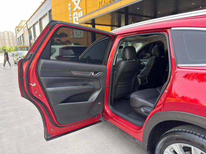 Mazda CX-8 2019 2.5L Four-Wheel Drive Deluxe Edition — миниатюра 38