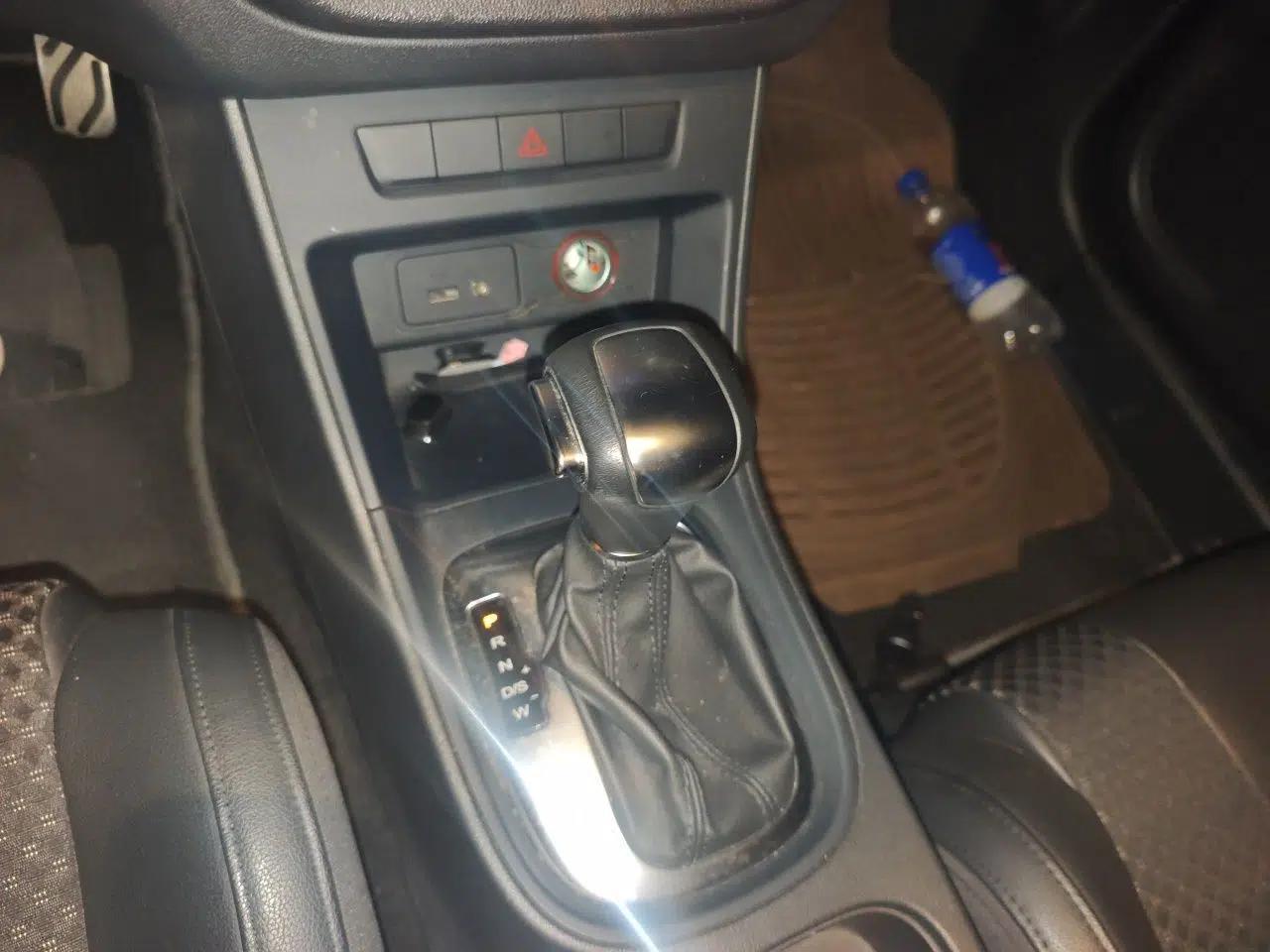 MG GT 2015 1.5T Automatic Luxury Edition — миниатюра 14