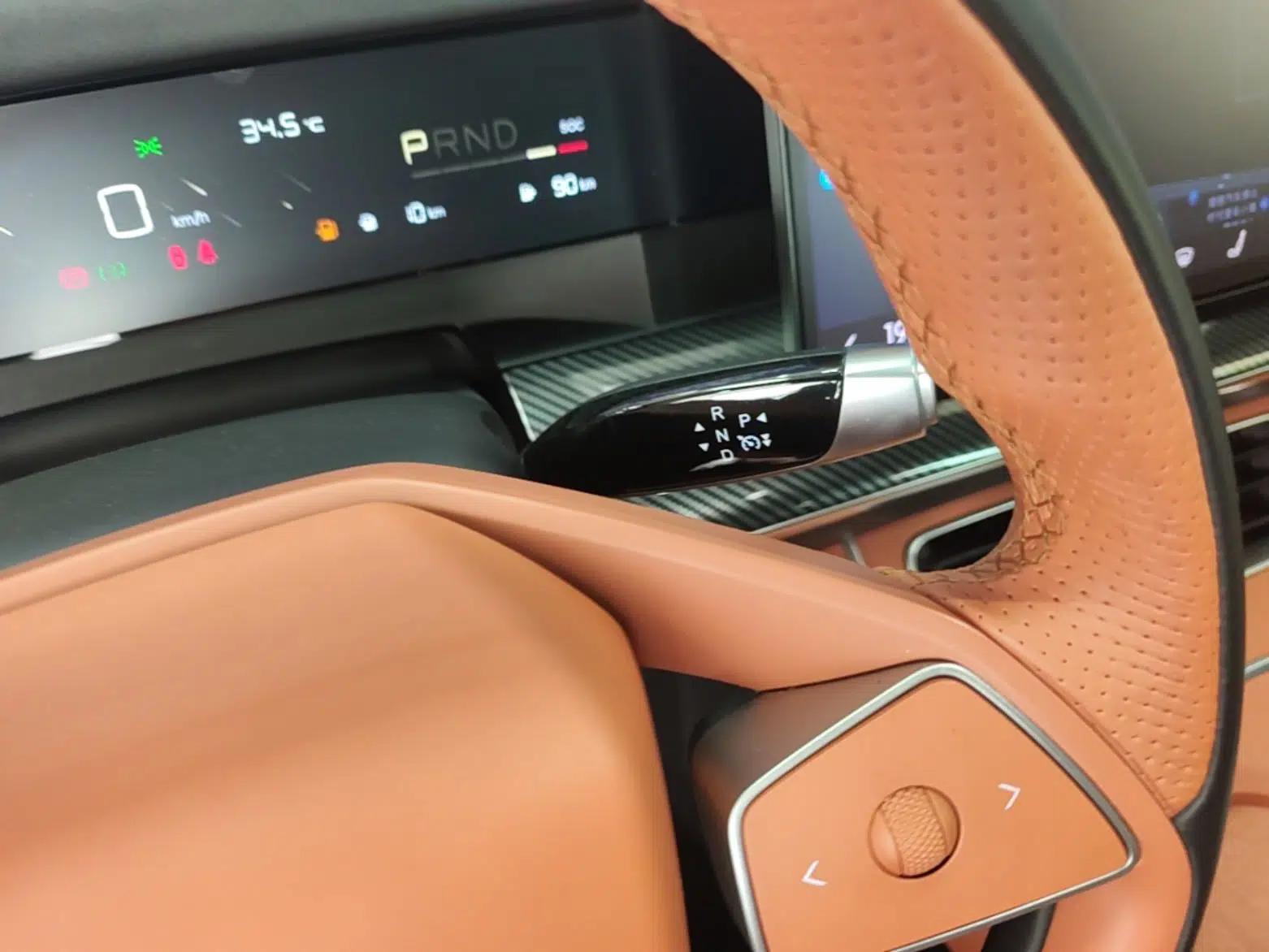 NETA L 2024 Extended-Range 310 Flash-Charge Red Edition — миниатюра 21