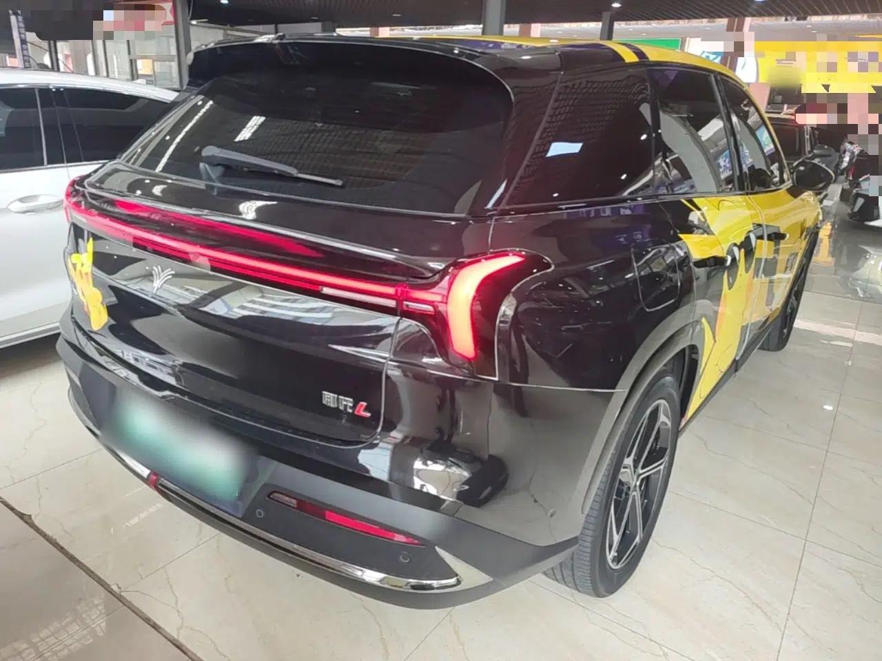 NETA L 2024 Extended-Range 310 Flash-Charge Red Edition — миниатюра 6
