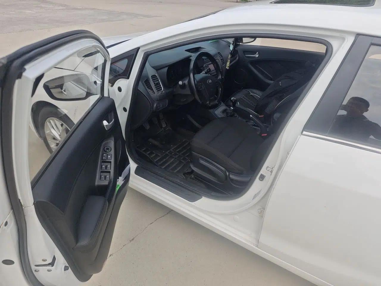 Kia K3S 2014 1.6L Manual GLS — миниатюра 16
