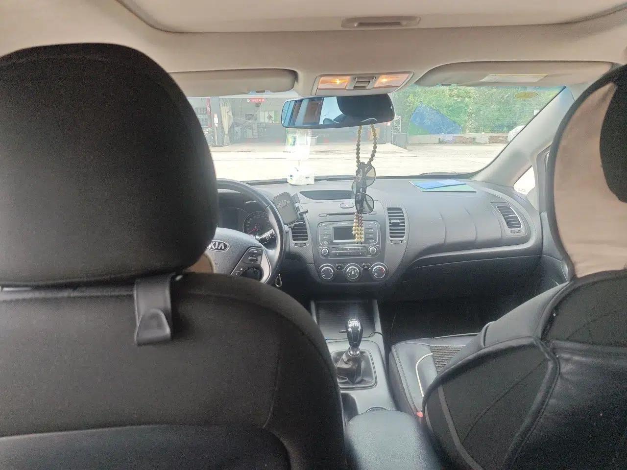 Kia K3S 2014 1.6L Manual GLS — миниатюра 18