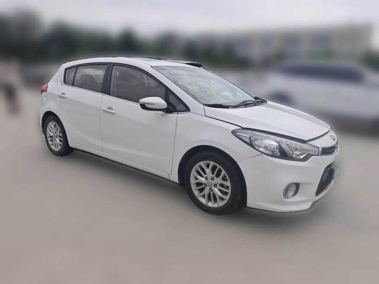 Kia K3S 2014 1.6L Manual GLS — миниатюра 3