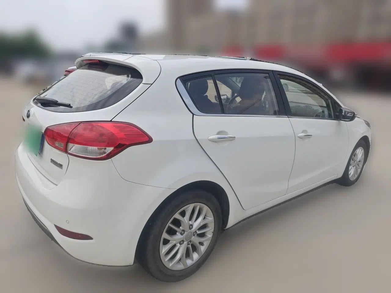 Kia K3S 2014 1.6L Manual GLS — миниатюра 6
