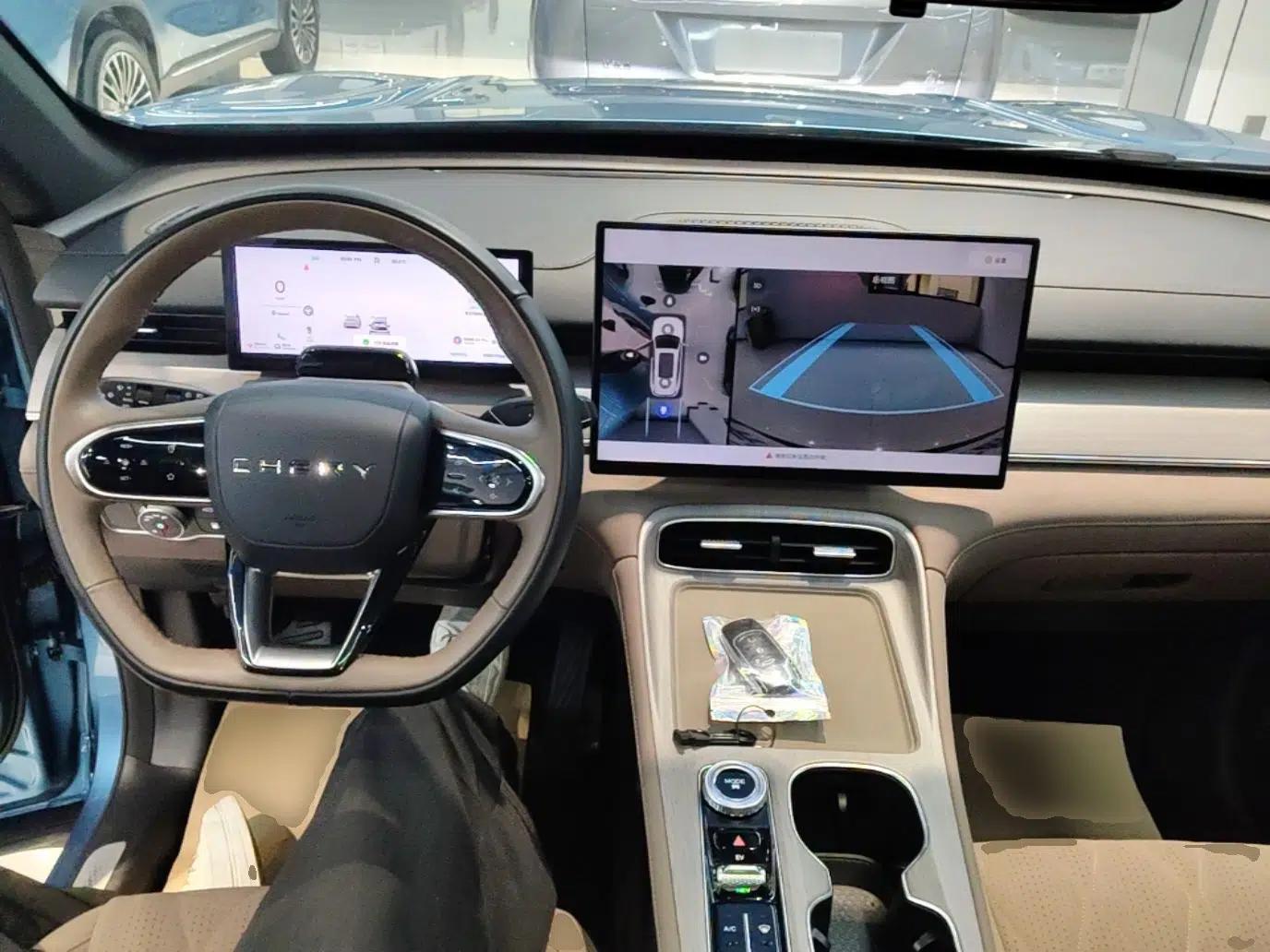 Chery Tiggo 8 PLUS C-DM 2025 1.5T 116 km Prestige Version 5 Seats — миниатюра 12