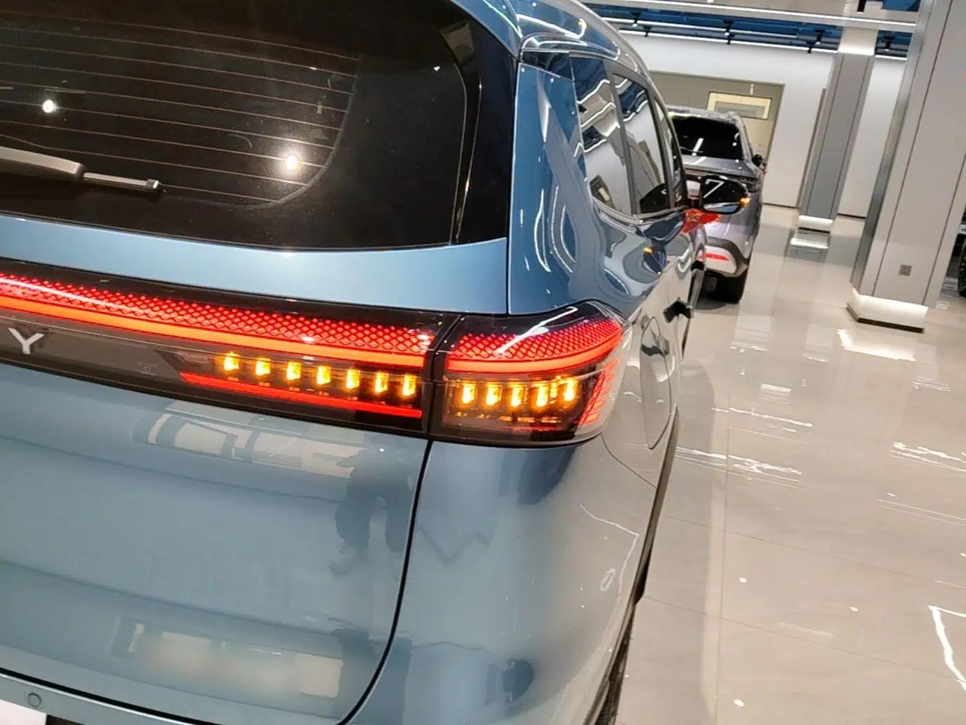 Chery Tiggo 8 PLUS C-DM 2025 1.5T 116 km Prestige Version 5 Seats — миниатюра 9