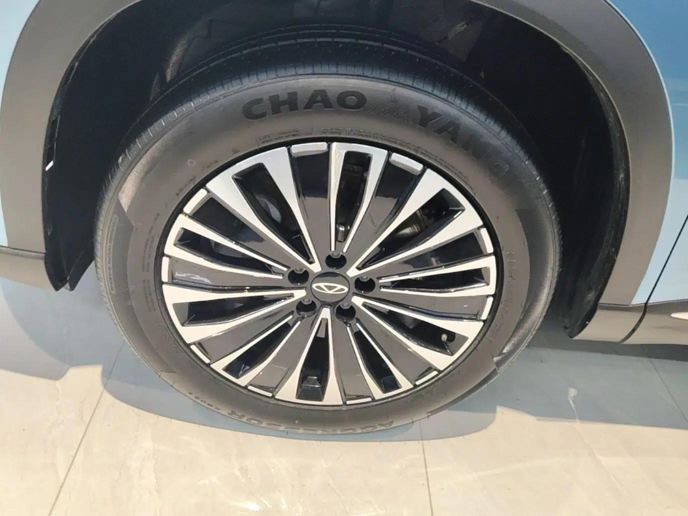 Chery Tiggo 8 PLUS C-DM 2025 1.5T 116 km Prestige Version 5 Seats — миниатюра 10