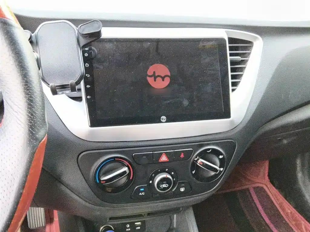 2016 Hyundai Verna 1.4L Automatic GLS (Cool Edition) — миниатюра 6