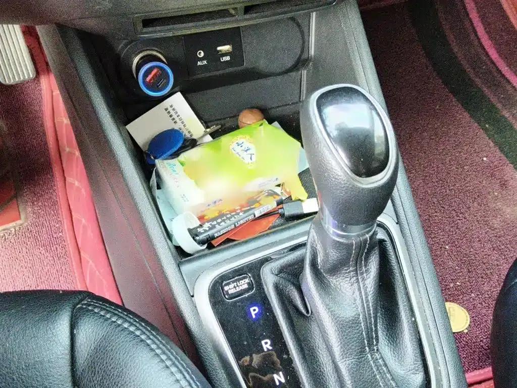 2016 Hyundai Verna 1.4L Automatic GLS (Cool Edition) — миниатюра 7