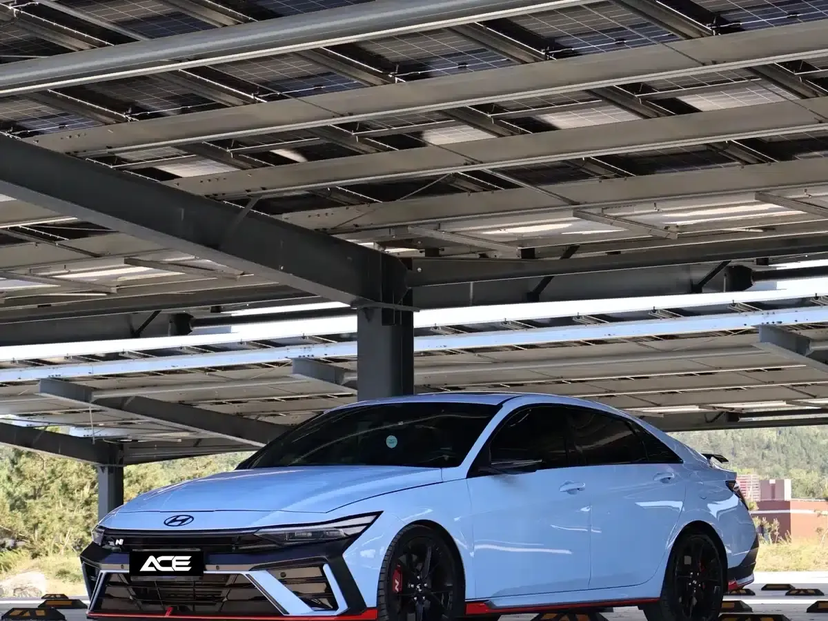 2023 Elantra N 2.0T Sport Package Edition — миниатюра 2