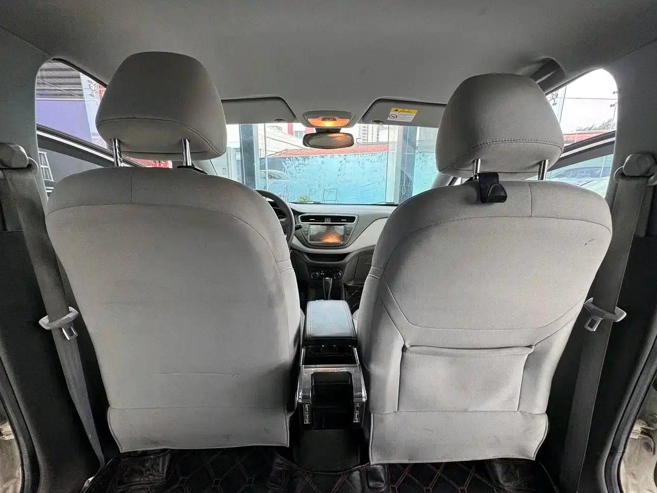 Chevrolet Aveo RV 2016 1.5L Automatic Comfortline Edition — миниатюра 18