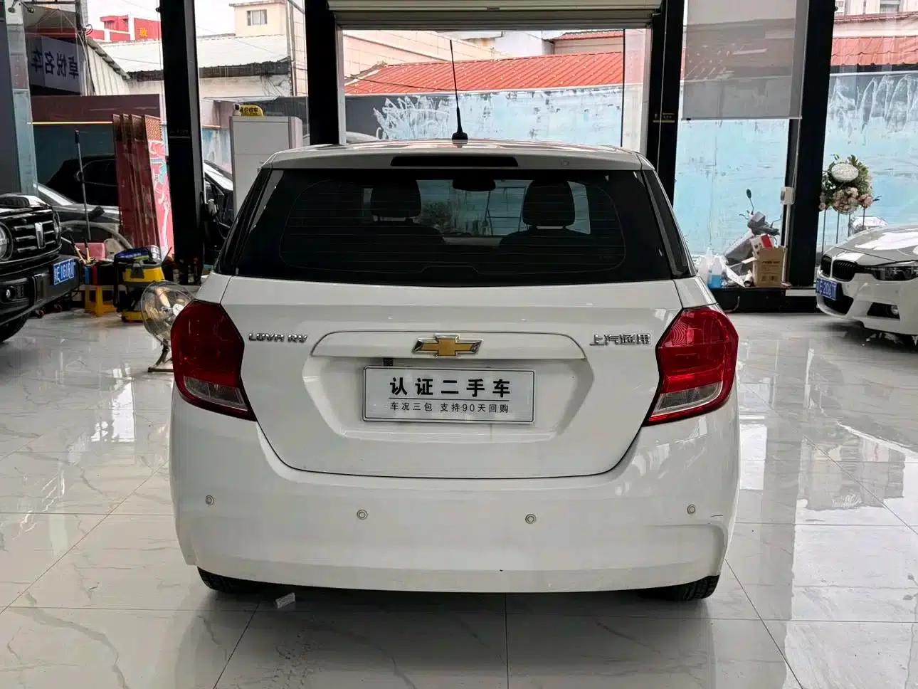 Chevrolet Aveo RV 2016 1.5L Automatic Comfortline Edition — миниатюра 4