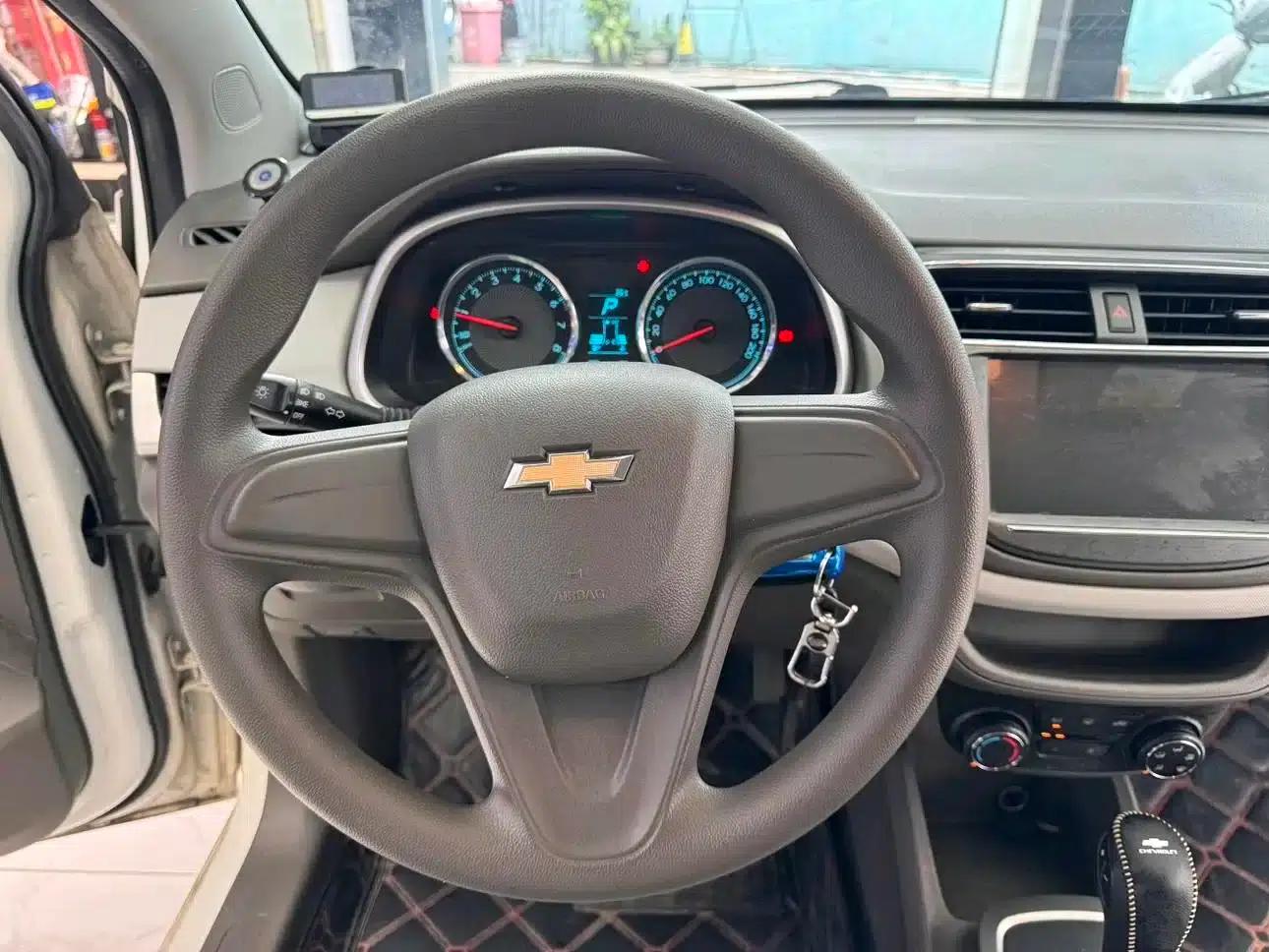 Chevrolet Aveo RV 2016 1.5L Automatic Comfortline Edition — миниатюра 9