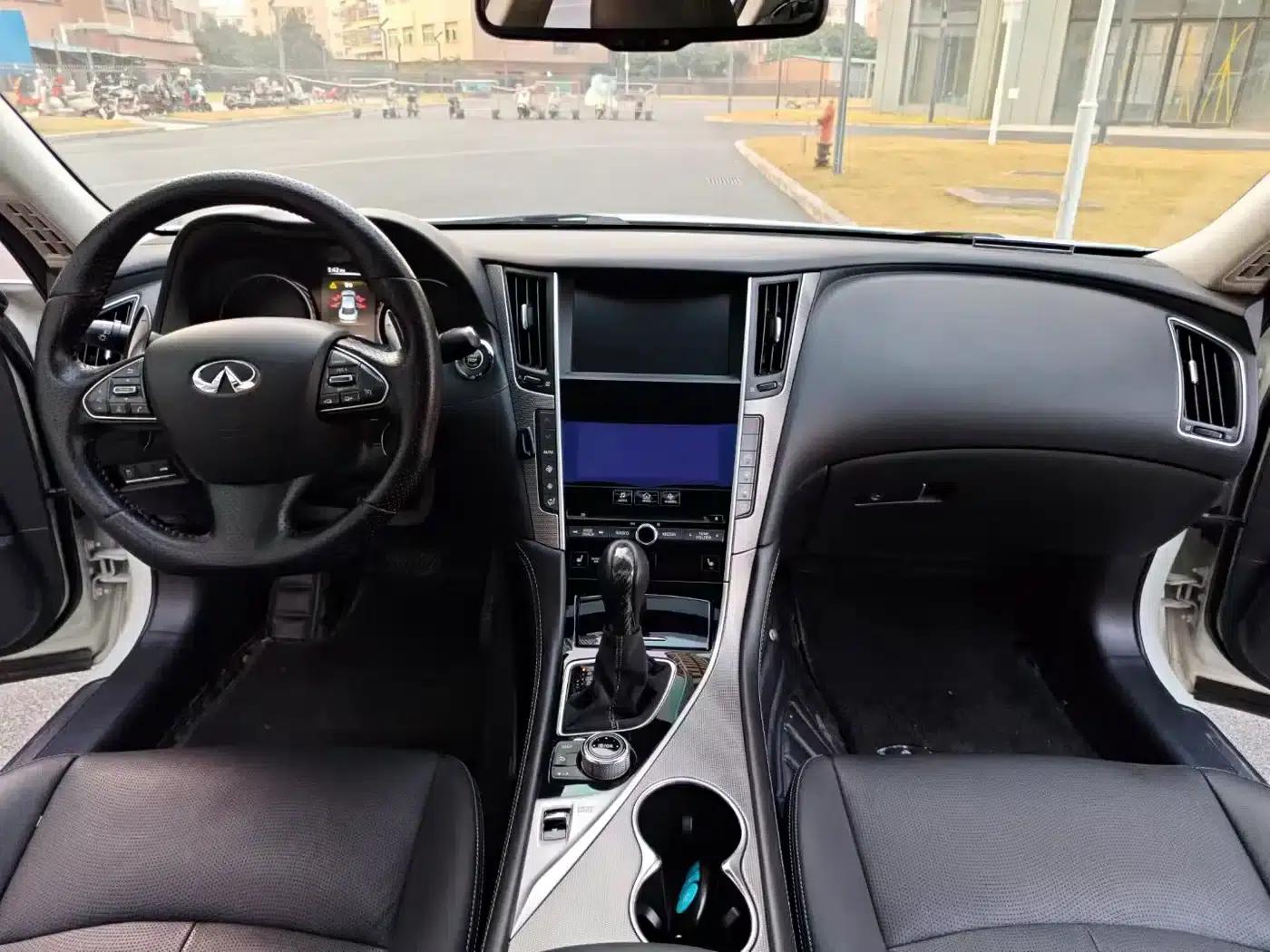Infiniti Q50 2014 3.7L Comfort Edition — миниатюра 6
