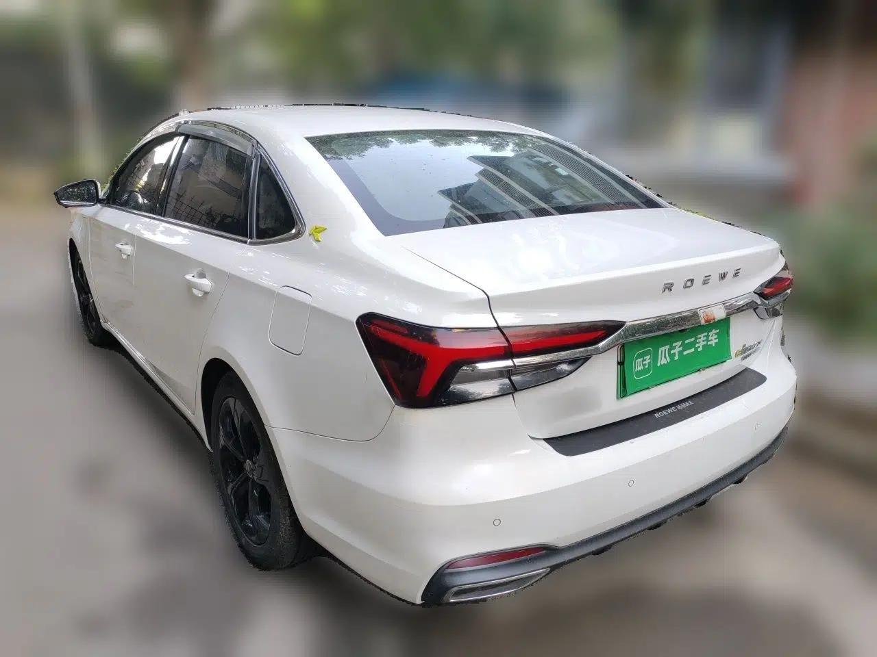 Roewe i6 MAX New Energy 2020 1.5T PHEV Sporty Cool Edition — миниатюра 4