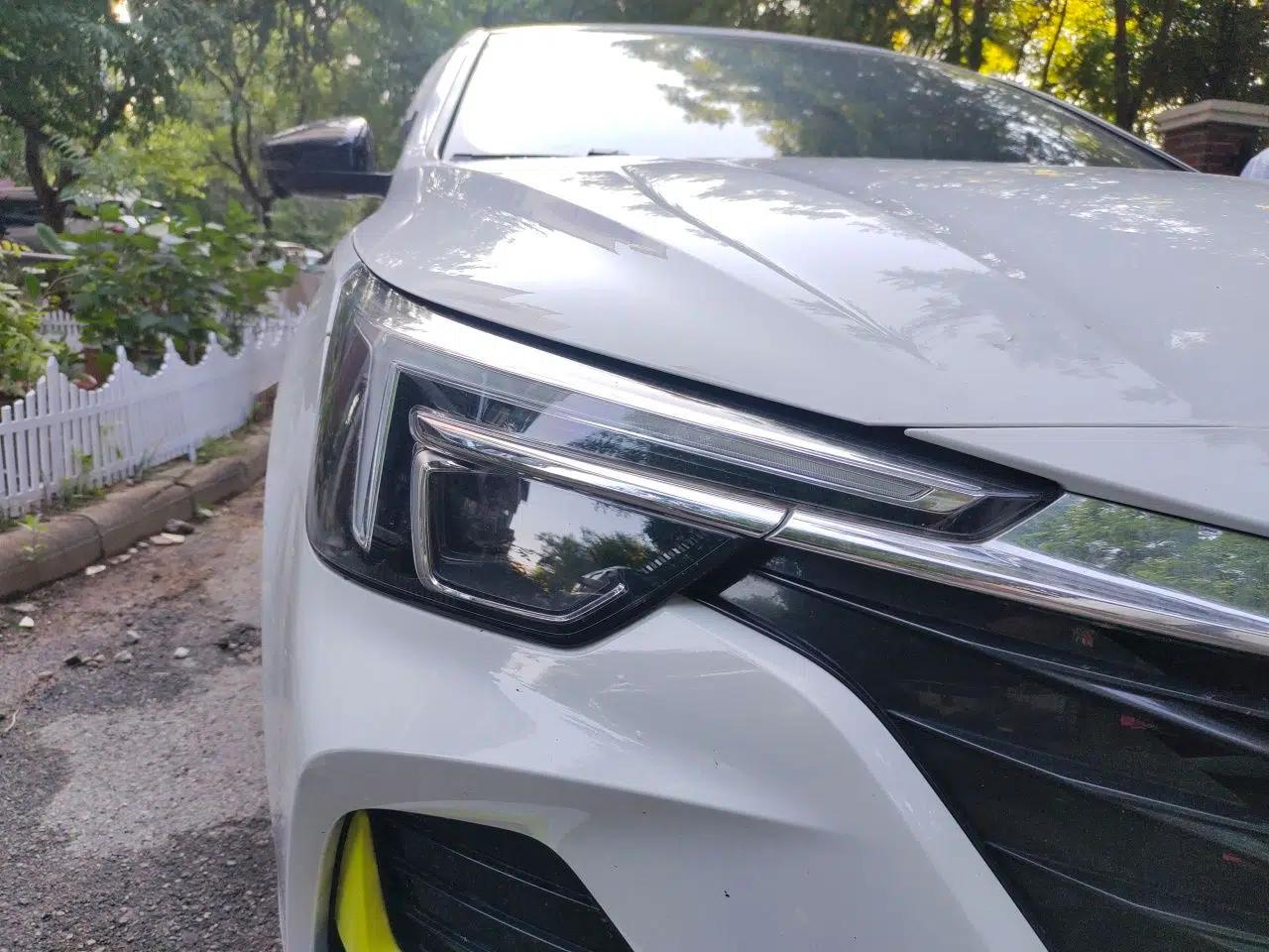 Roewe i6 MAX New Energy 2020 1.5T PHEV Sporty Cool Edition — миниатюра 7