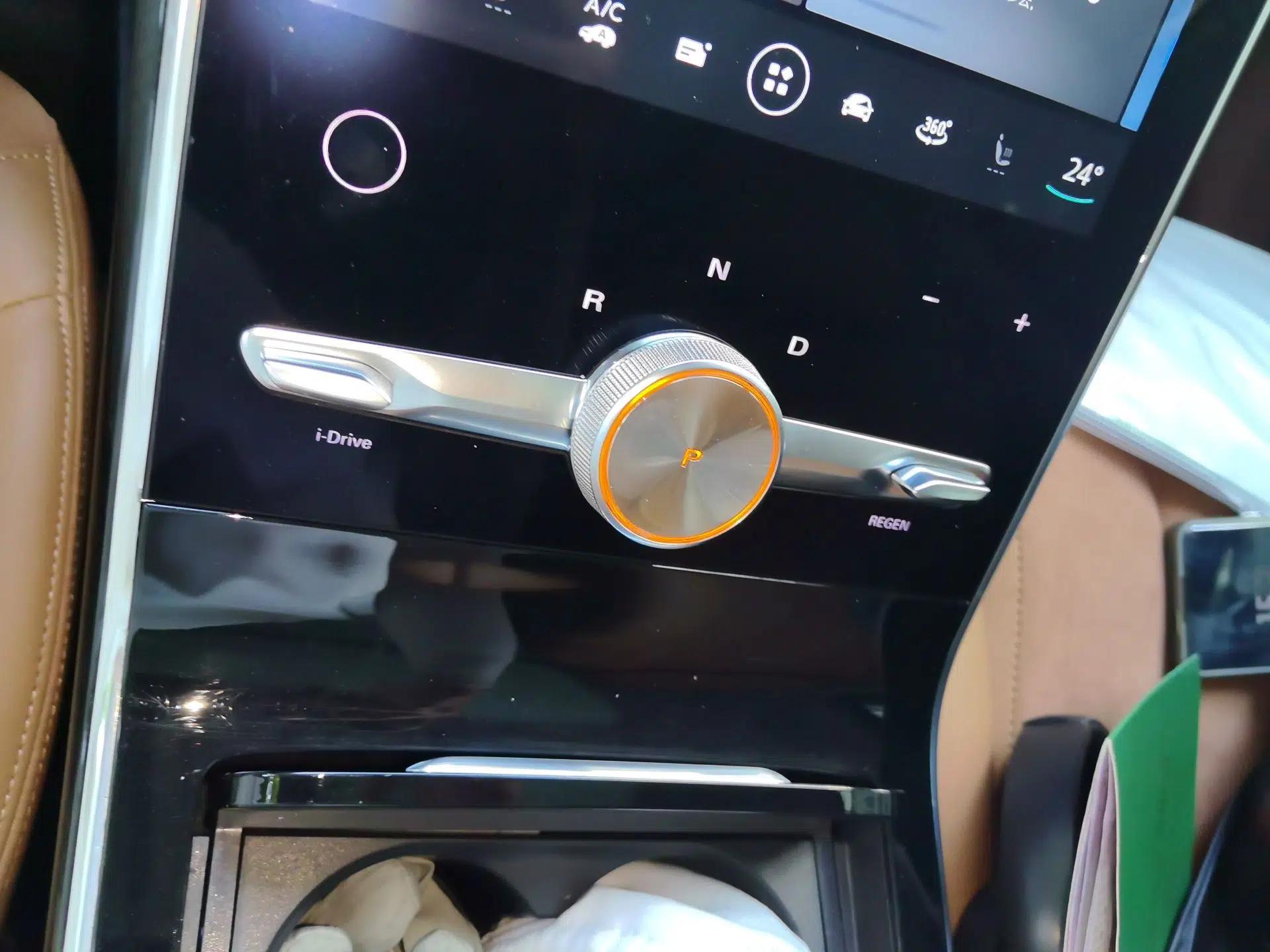 Roewe MARVEL X 2018 All-Wheel-Drive Model — миниатюра 14