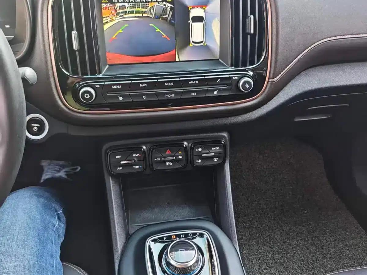 Trumpchi GE3 2018 530 Internet Premium Edition — миниатюра 10