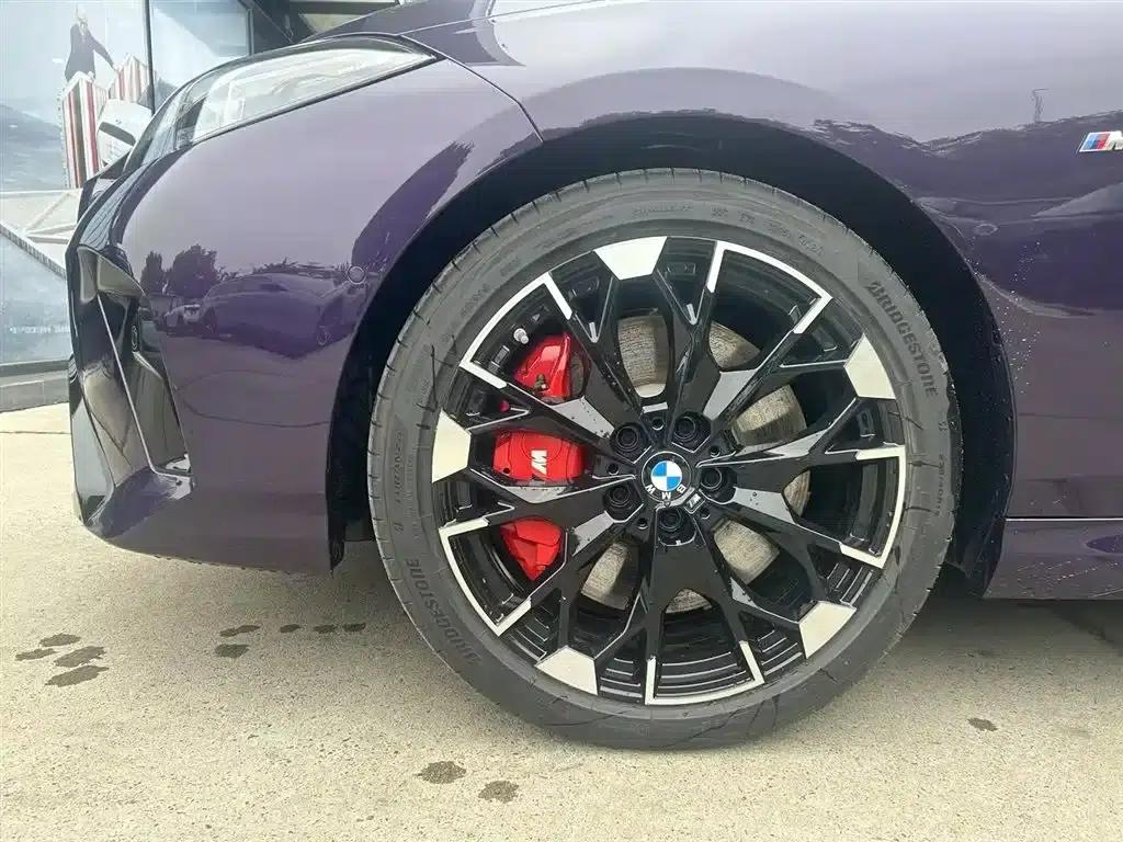 2025 BMW M235L — миниатюра 8