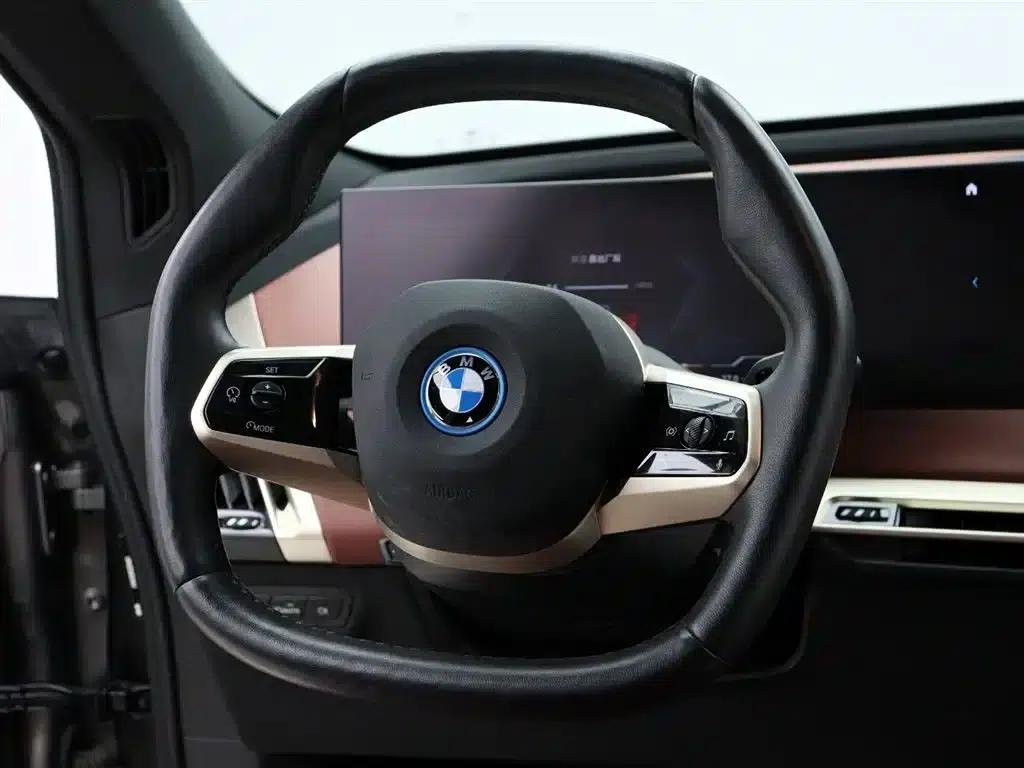 BMW iX M60 2022 M60 — миниатюра 14