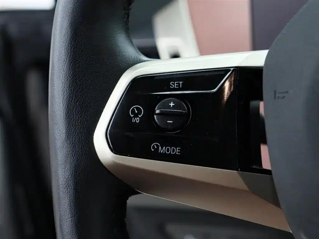 BMW iX M60 2022 M60 — миниатюра 15