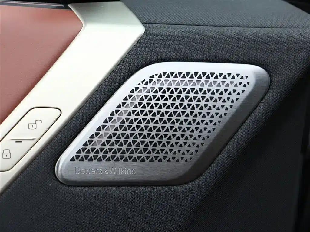 BMW iX M60 2022 M60 — миниатюра 4
