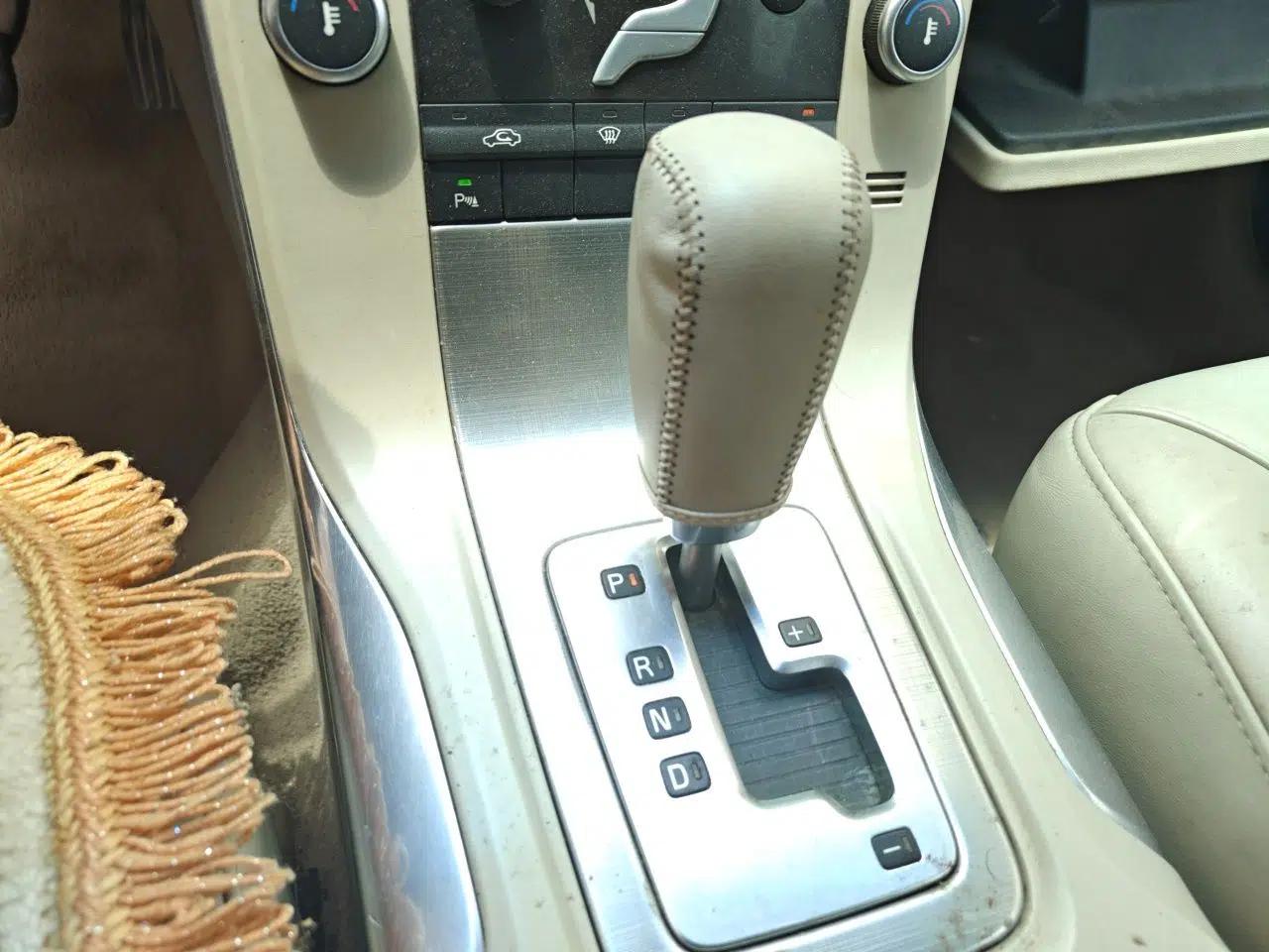 Volvo S80L 2011 2.0T Zhiya Edition — миниатюра 14