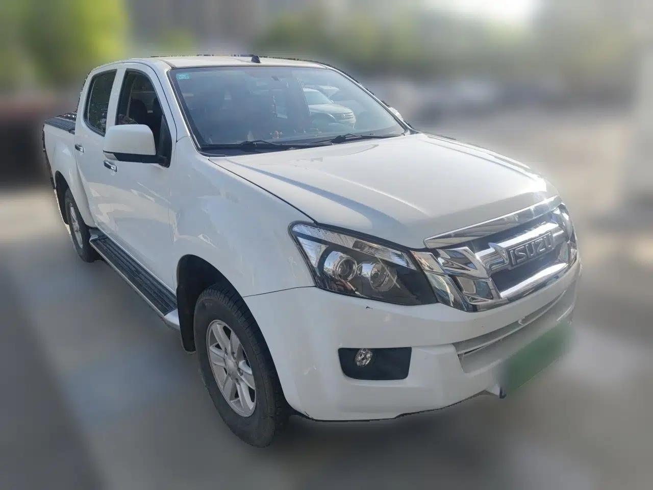 Isuzu D-MAX 2018 2.5T Two-Wheel-Drive Base Version JE4D25Q5A — миниатюра 3