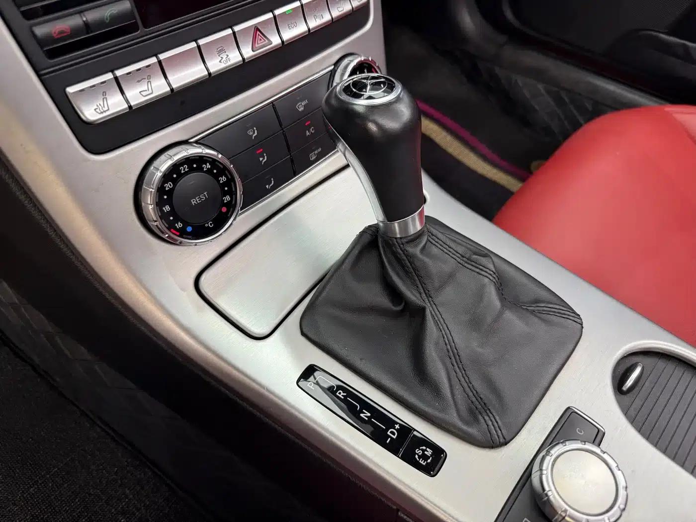 Mercedes-Benz SLK-Class 2011 SLK 200 Fashion Edition — миниатюра 15