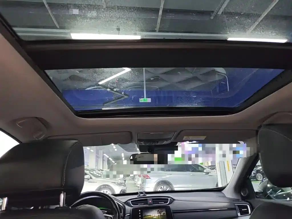 2022 Honda Breeze e:PHEV Premium Edition — миниатюра 18