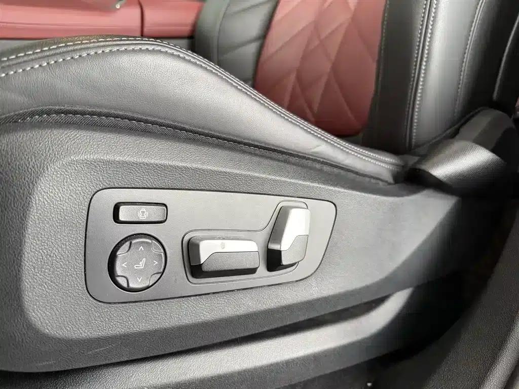 2023 BMW X6 xDrive40i M Sport Package — миниатюра 16