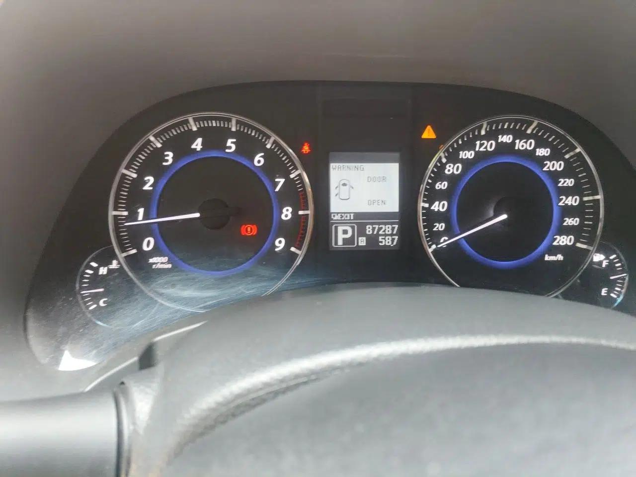 Infiniti QX70 2013 3.7L Supreme Edition — миниатюра 11