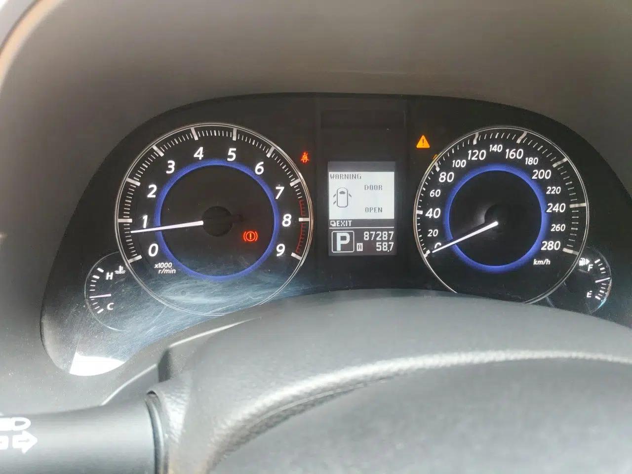 Infiniti QX70 2013 3.7L Supreme Edition — миниатюра 12