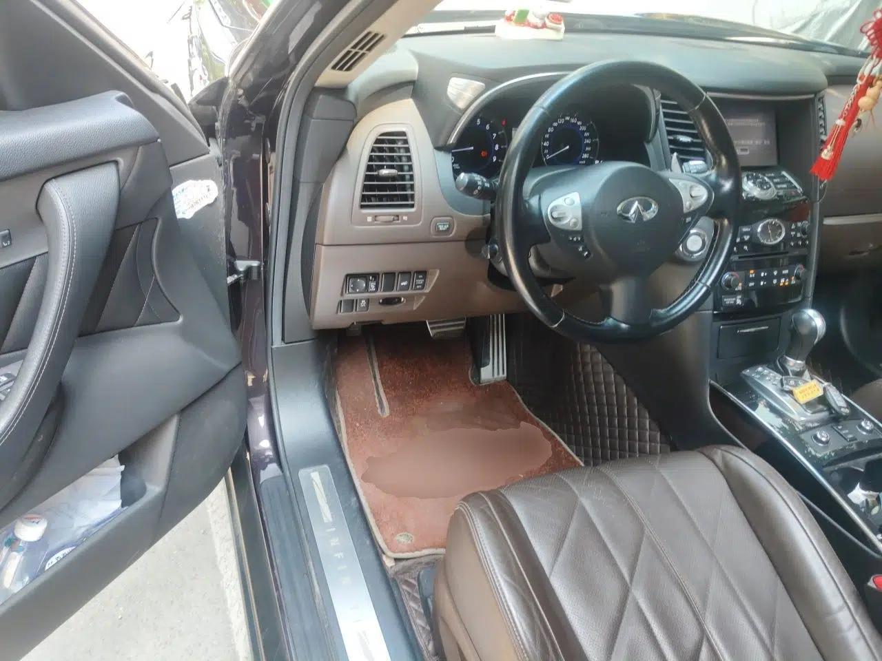 Infiniti QX70 2013 3.7L Supreme Edition — миниатюра 16