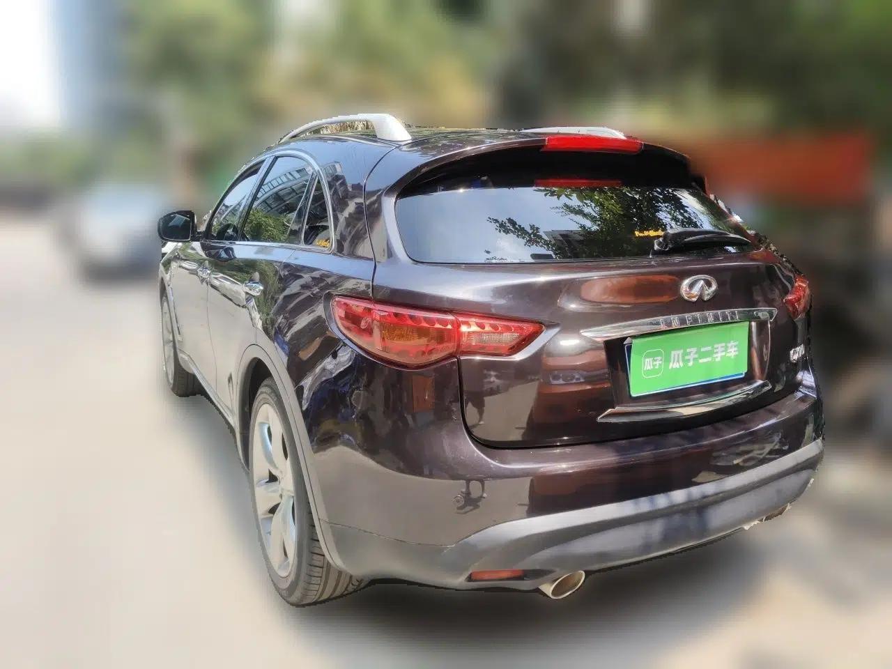 Infiniti QX70 2013 3.7L Supreme Edition — миниатюра 4
