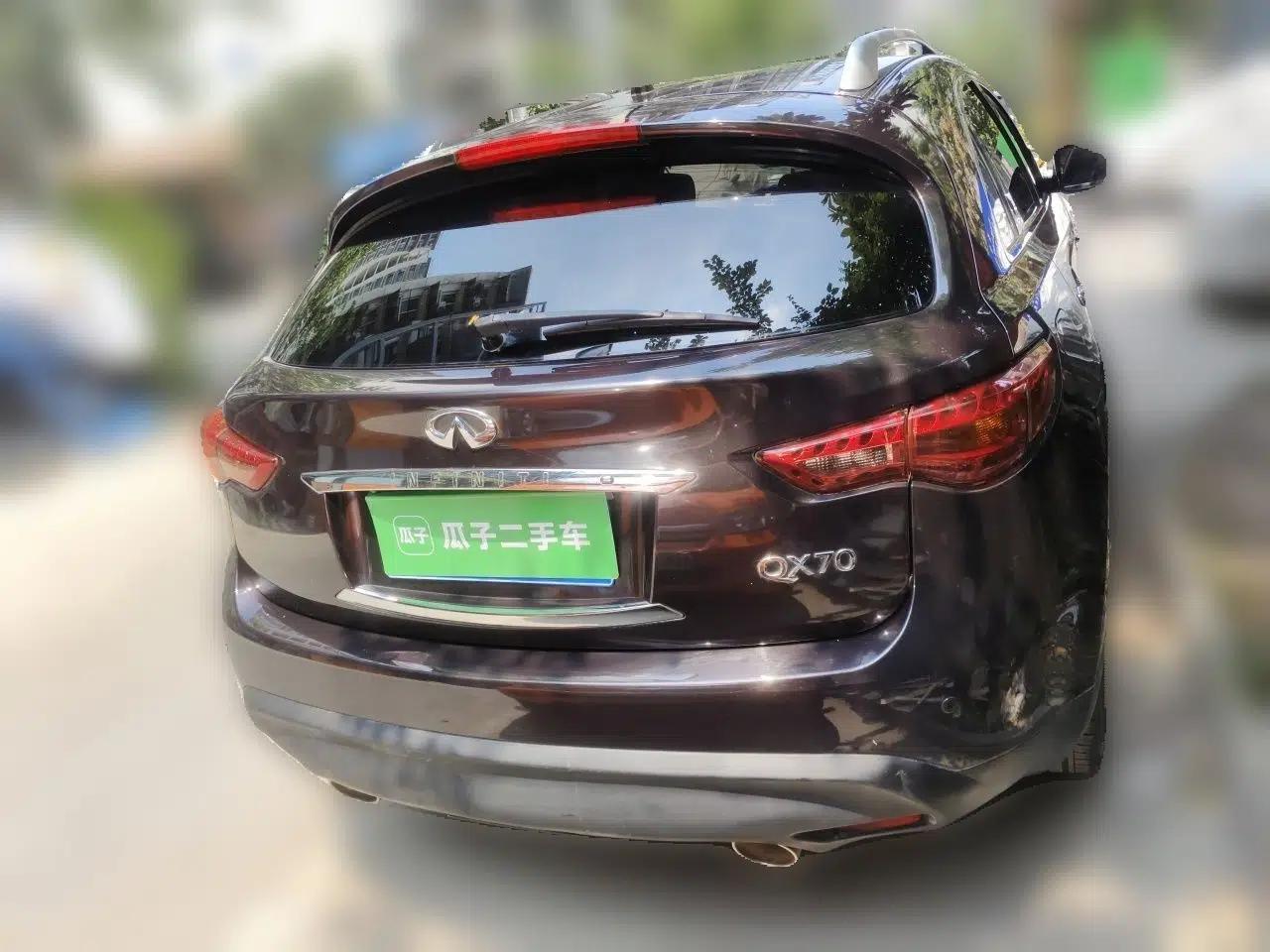 Infiniti QX70 2013 3.7L Supreme Edition — миниатюра 5