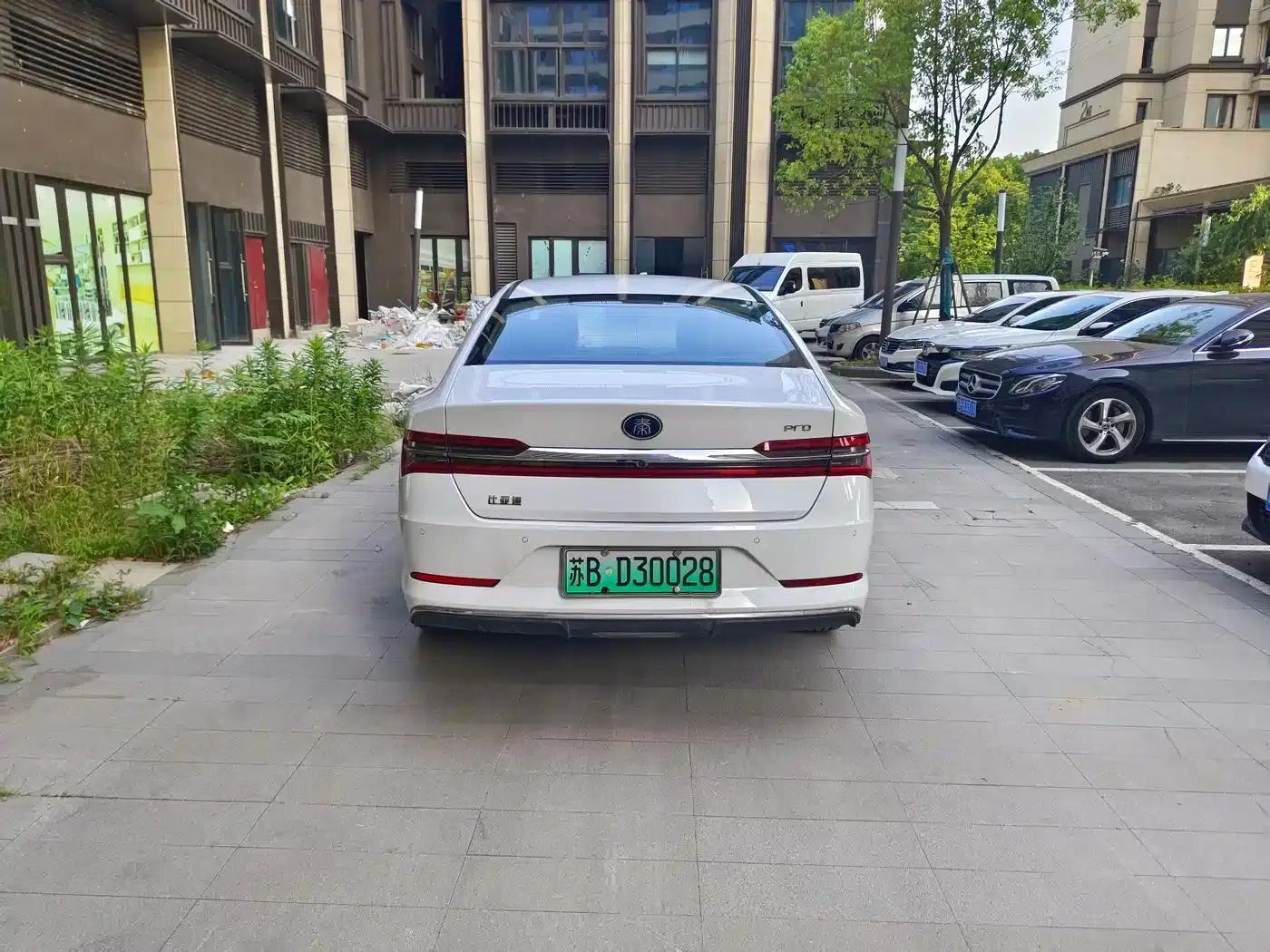 Qin Pro New Energy 2019 EV Super Edition High-Power Intelligent Connectivity Leading Model — миниатюра 4