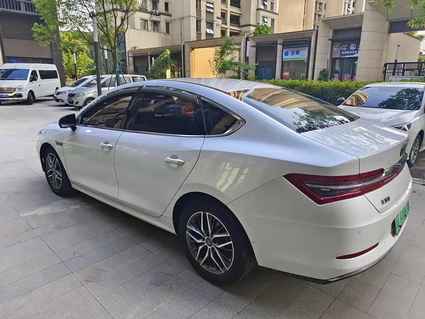 Qin Pro New Energy 2019 EV Super Edition High-Power Intelligent Connectivity Leading Model — миниатюра 5